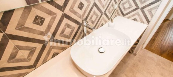 2 bedrooms Apartment in Turin, Italy No. 121726 13