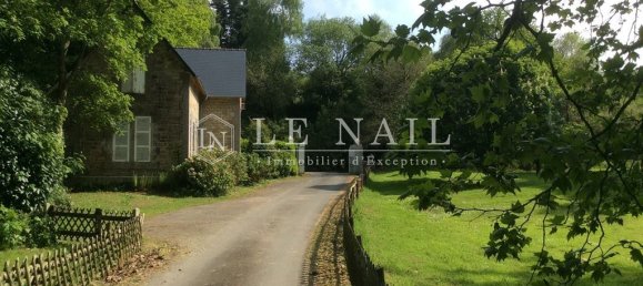 Замки и поместья с 15 спальнями в Сен-Бриё, Франция № 308744 15