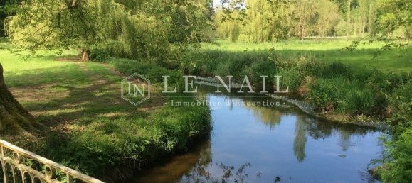 Замки и поместья с 15 спальнями в Сен-Бриё, Франция № 308744 11