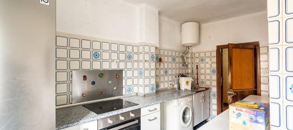 3 bedrooms Apartment in Santander, Spain No. 186272 3