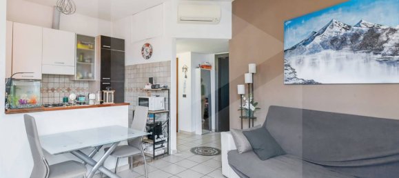 2غرفة شقة في Bresso, Italy رقم 30463 17