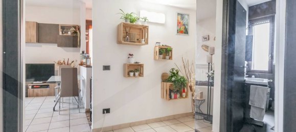 2غرفة شقة في Bresso, Italy رقم 30463 13