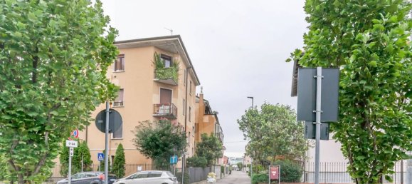 2غرفة شقة في Bresso, Italy رقم 30463 27