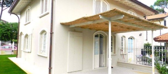 2 bedrooms Villa in Pietrasanta, Italy No. 227897 25