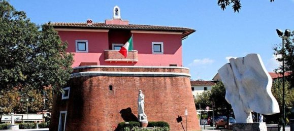 2 bedrooms Villa in Pietrasanta, Italy No. 227897 7