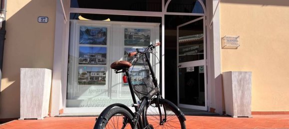 2 bedrooms Villa in Pietrasanta, Italy No. 227897 13