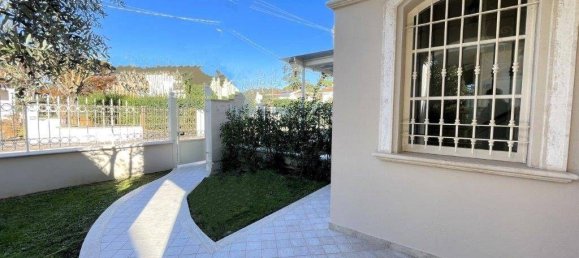 2 bedrooms Villa in Pietrasanta, Italy No. 227897 23