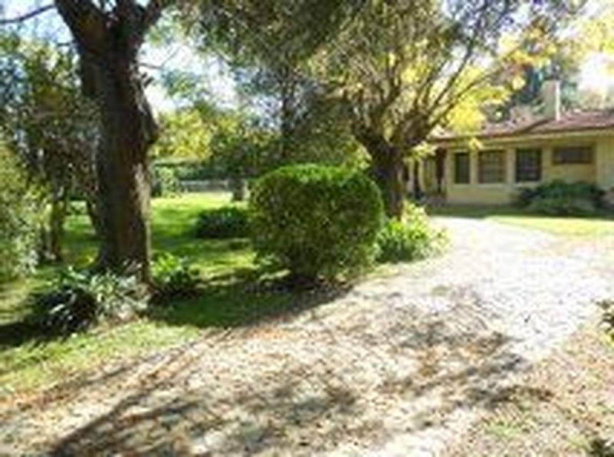 2 bedrooms House in Lanus, Argentina No. 70825