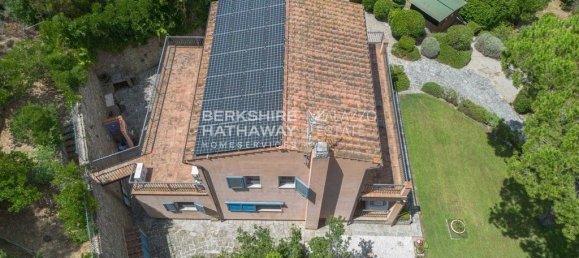 4 bedrooms Villa in Campo nell'Elba, Italy No. 302711 8