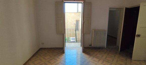 4 rooms House in Lecce, Italy No. 277370 11