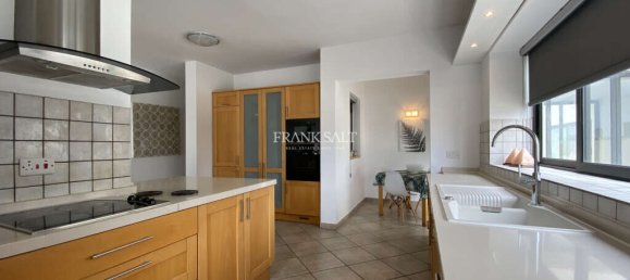 3 bedrooms Penthouse in Sliema, Malta No. 3246 5