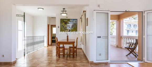 4 bedrooms House in Alicante, Spain No. 70840 11