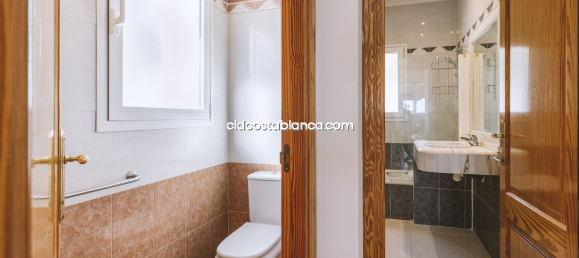 4 bedrooms House in Alicante, Spain No. 70840 20