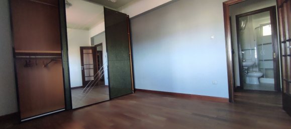 6-salle Appartement à Sassari, Italy No. 76117 7
