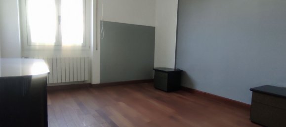 6-salle Appartement à Sassari, Italy No. 76117 50