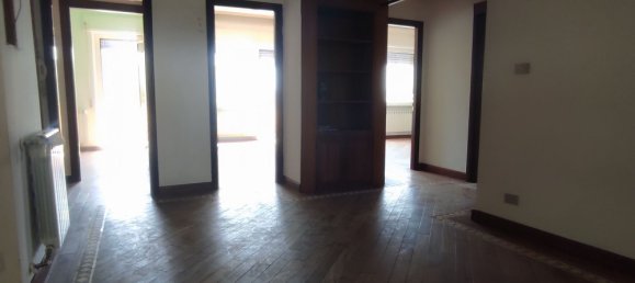 6-salle Appartement à Sassari, Italy No. 76117 32