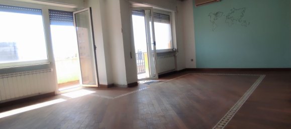 6-salle Appartement à Sassari, Italy No. 76117 34