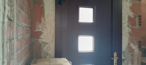 3 bedrooms Apartment in Zaragoza, Spain No. 164417 2