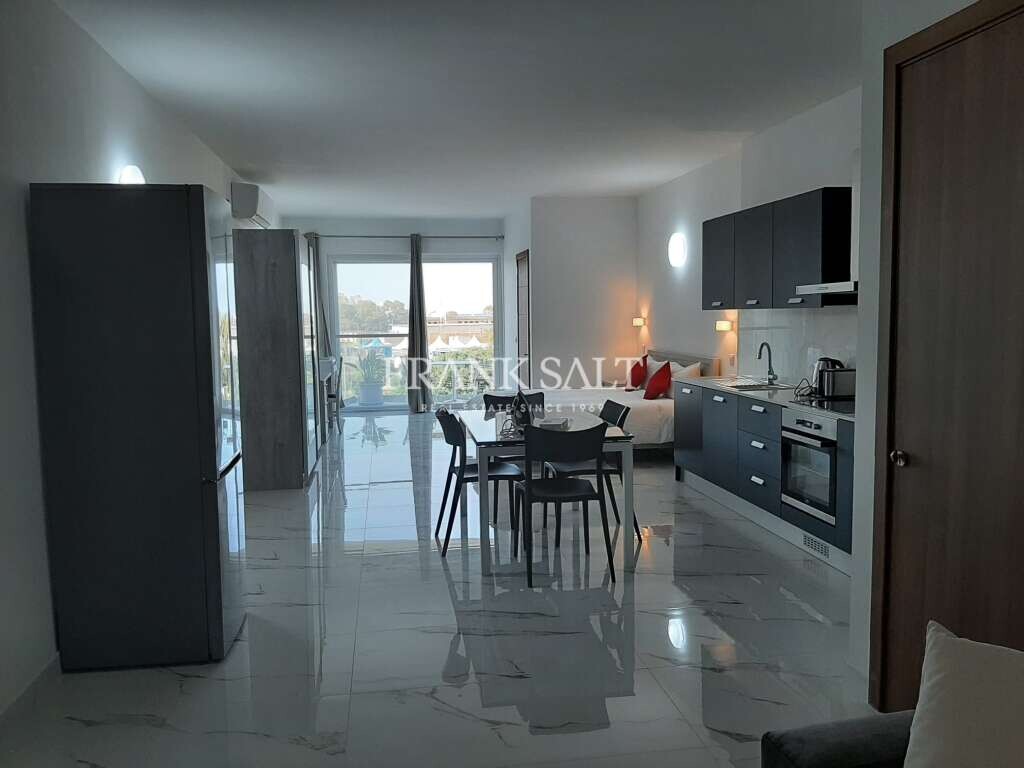 Apartamento en Swieqi, Malta No. 7122