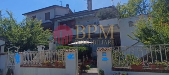 Apartamento de 4 dormitorios en Collesalvetti, Italy No. 116175 3