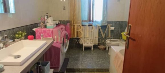 Apartamento de 4 dormitorios en Collesalvetti, Italy No. 116175 24
