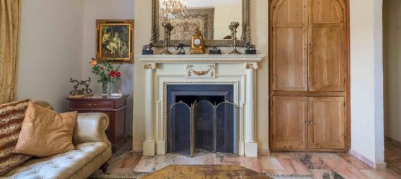 6 bedrooms Villa in Estepona, Spain No. 177892 9