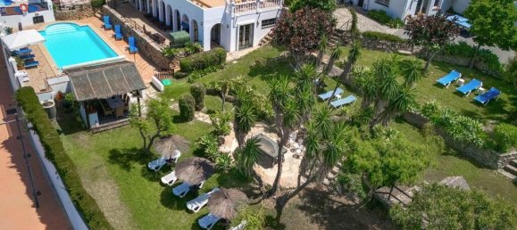 6 bedrooms Villa in Estepona, Spain No. 177892 3