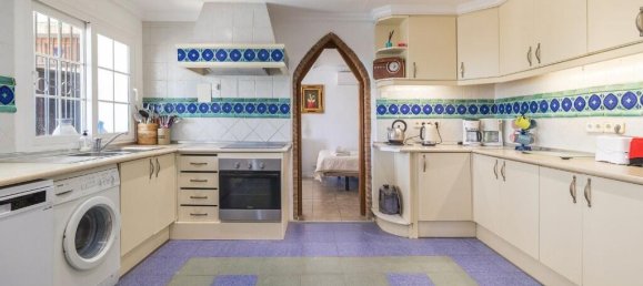 6 bedrooms Villa in Estepona, Spain No. 177892 27