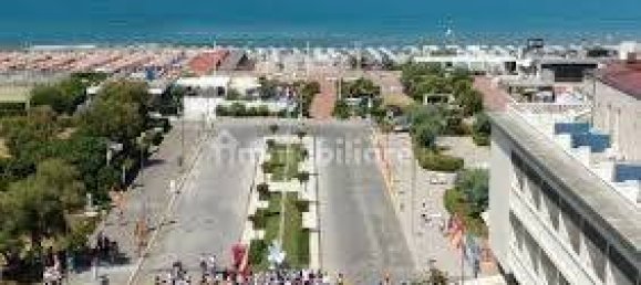 2 rooms Commercial property in Pisa, Italy No. 89552 6