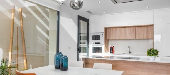 Villa de 3 dormitorios en Benijófar, Spain No. 6732 3