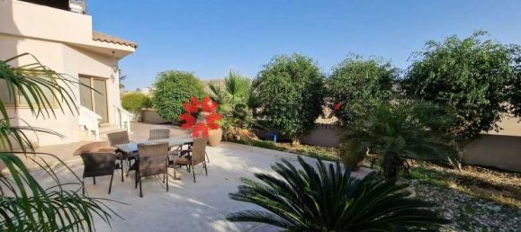 Propiedad comercial de 5 dormitorios en Pyla, Cyprus No. 67374 5