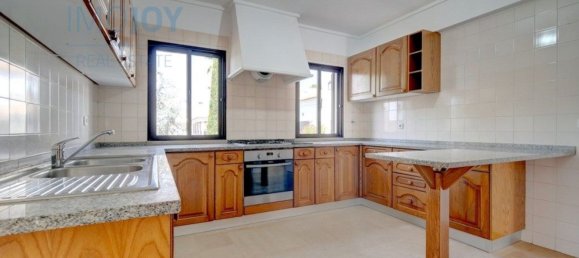 7 bedrooms House in Corroios, Portugal No. 137080 15