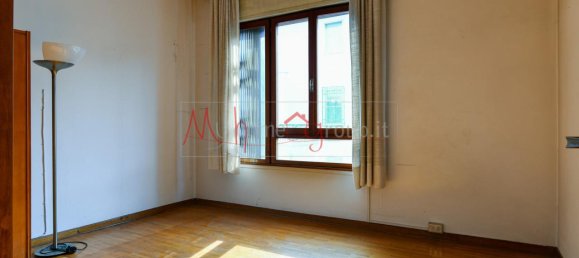 6 rooms Apartment in Padua, Italy No. 18099 10