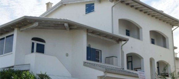 4 rooms Duplex in Comacchio, Italy No. 81527 3