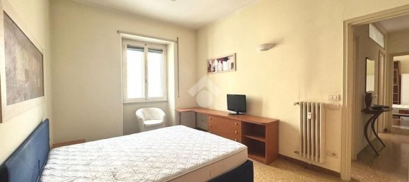 2 rooms Apartment in Rome, Italy No. 276496 4