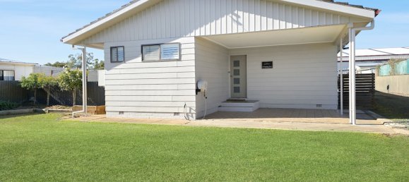 5 chambres Maison à West Wyalong, Australia No. 461 3
