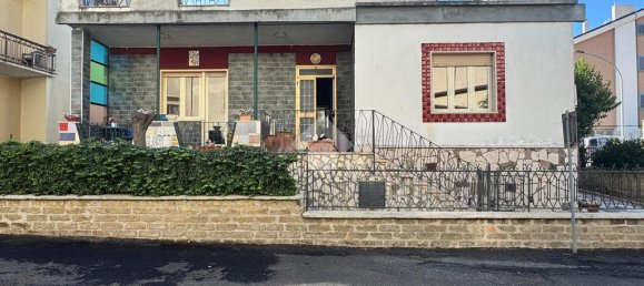 3 Schlafzimmer Wohnung in Tuscania, Italy, Nr. 320836 2