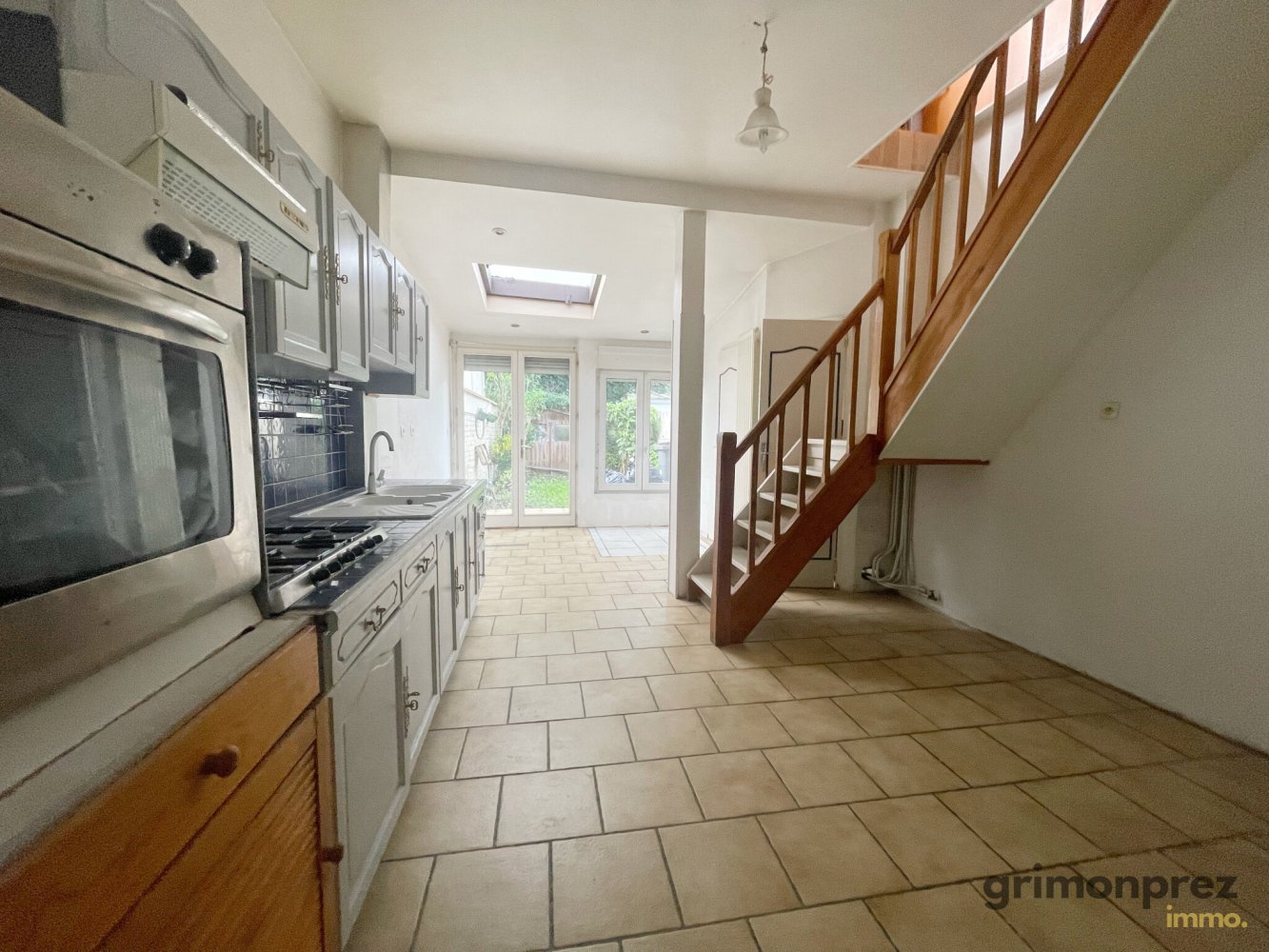 Дом с 2 спальнями в Рубе, Франция № 238630