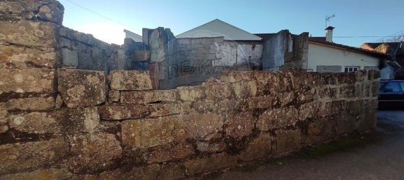 4 bedrooms Villa in Silgueiros, Portugal No. 15902 3