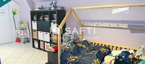 5 bedrooms House in Santes, France No. 157080 3