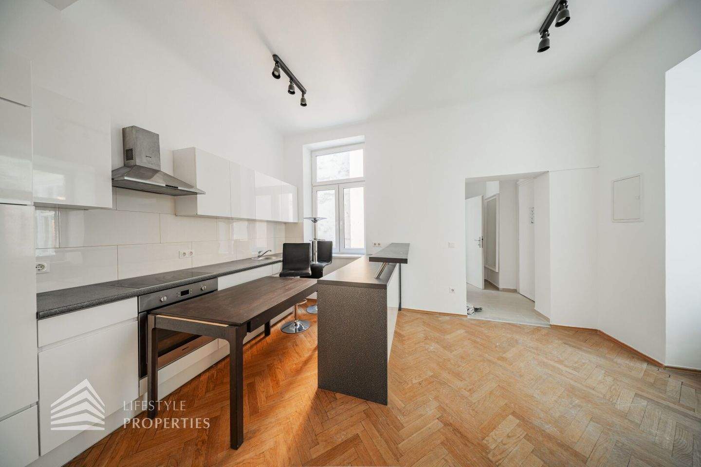 2غرفة شقة في Neubau, Austria رقم 248424