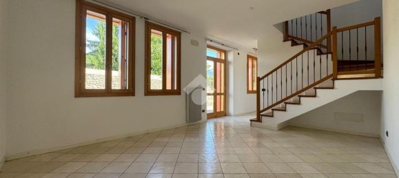 Apartamento de 3 divisões em Vittorio Veneto, Italy N.º 277937 10