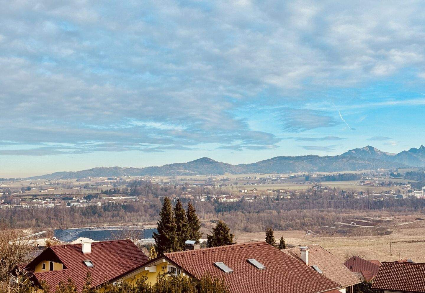 9غرفة شقة في Ohlsdorf, Austria رقم 206189