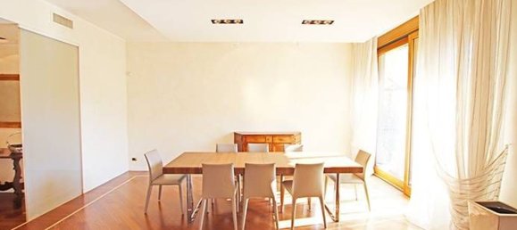 Квартира с 6 спальнями в Бергамо, Италия № 364763 5