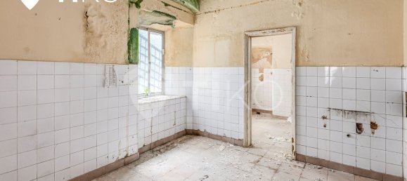 1493m² Building in Setubal, Portugal No. 95552 18