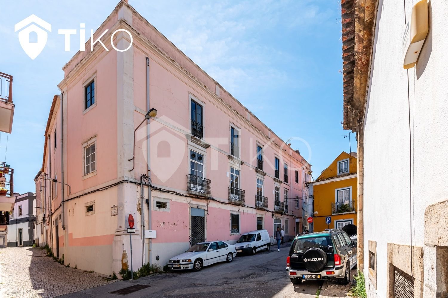 1493m² Building in Setubal, Portugal No. 95552