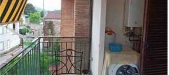 7غرفة شقة في Caserta, Italy رقم 7589 24