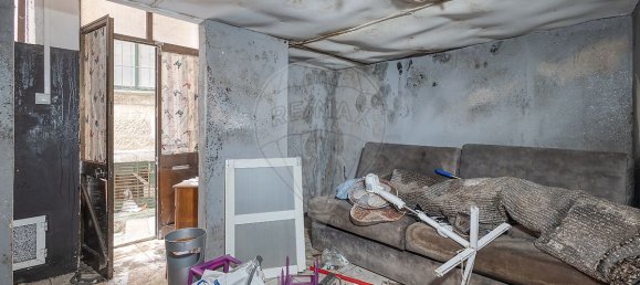 9 bedrooms Building in Porto, Portugal No. 129343 8