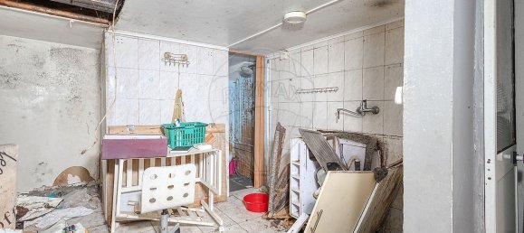 9 bedrooms Building in Porto, Portugal No. 129343 6