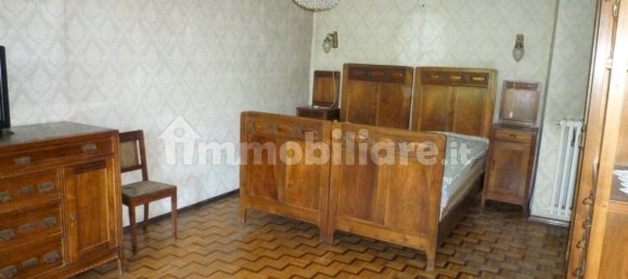 3 bedrooms Apartment in Donnas, Italy No. 43292 11
